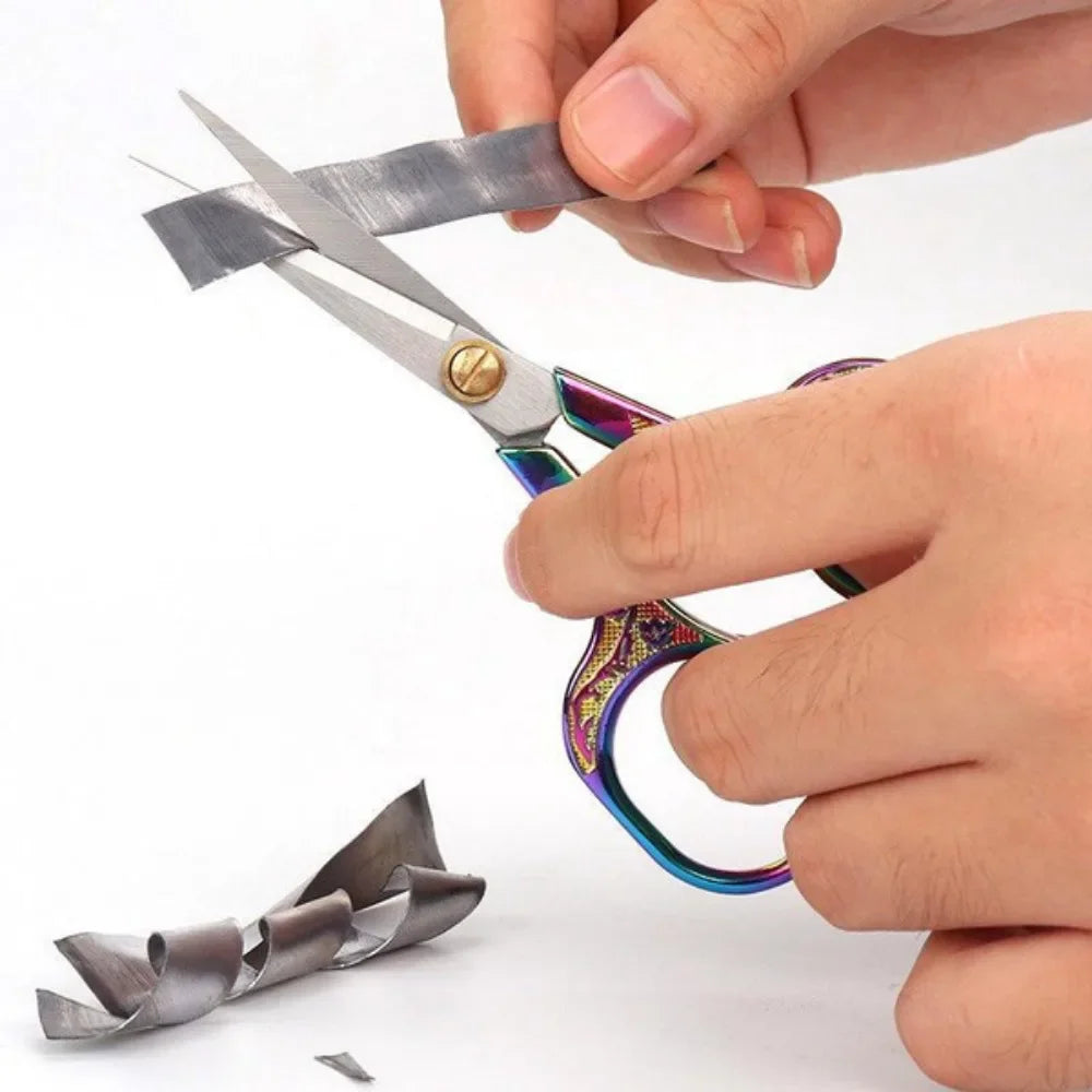 Retro Style Sharp Embroidery Scissors