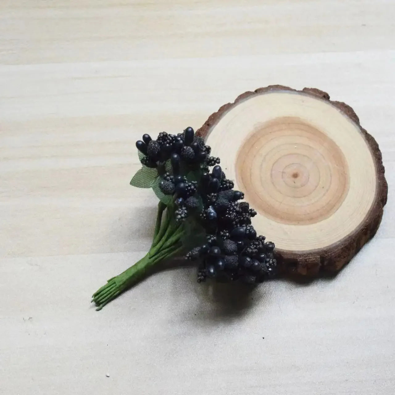 Small Berries Stamen Wire