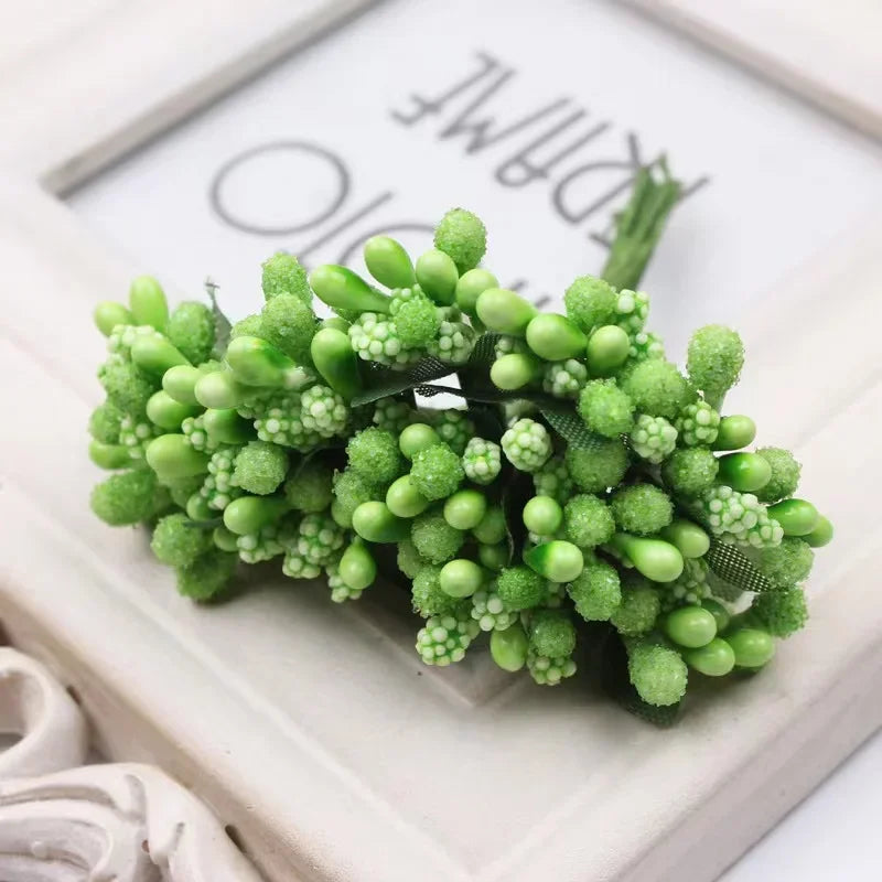 Small Berries Stamen Wire